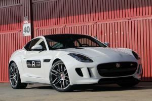 Jaguar F-Type R Coupe 2015 года